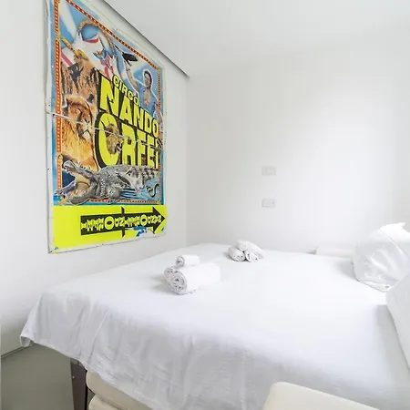 Luxury Penthouse, Exclusive Design & Private Garage Mailand